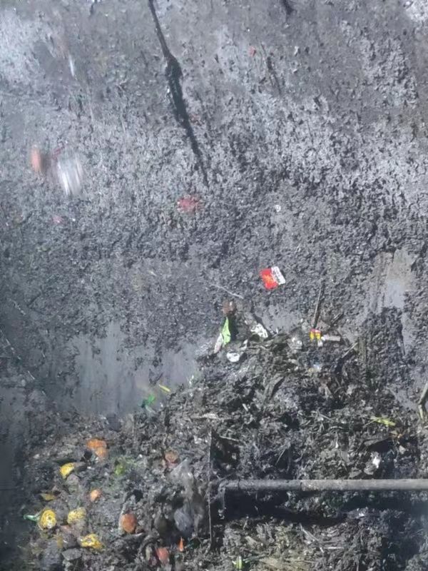 壤塘污水池清理